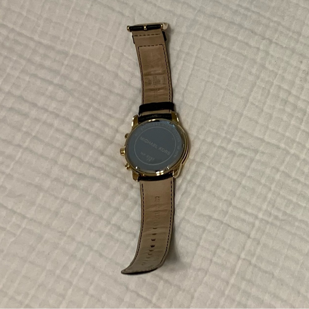 Michael Kors black and gold Runway watch - Picture 3 of 4